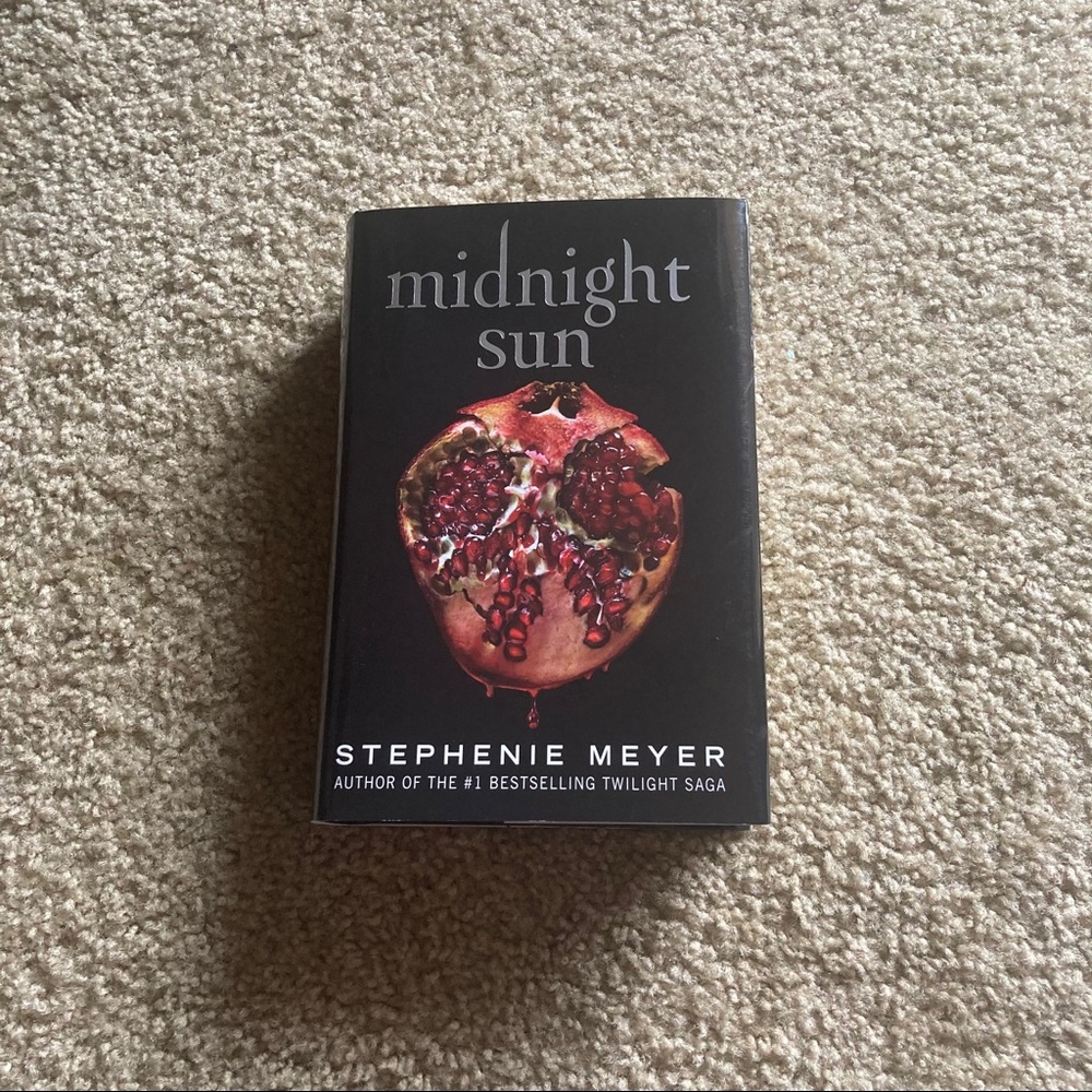 *SOLD* Midnight Sun by Stephenie Meyer